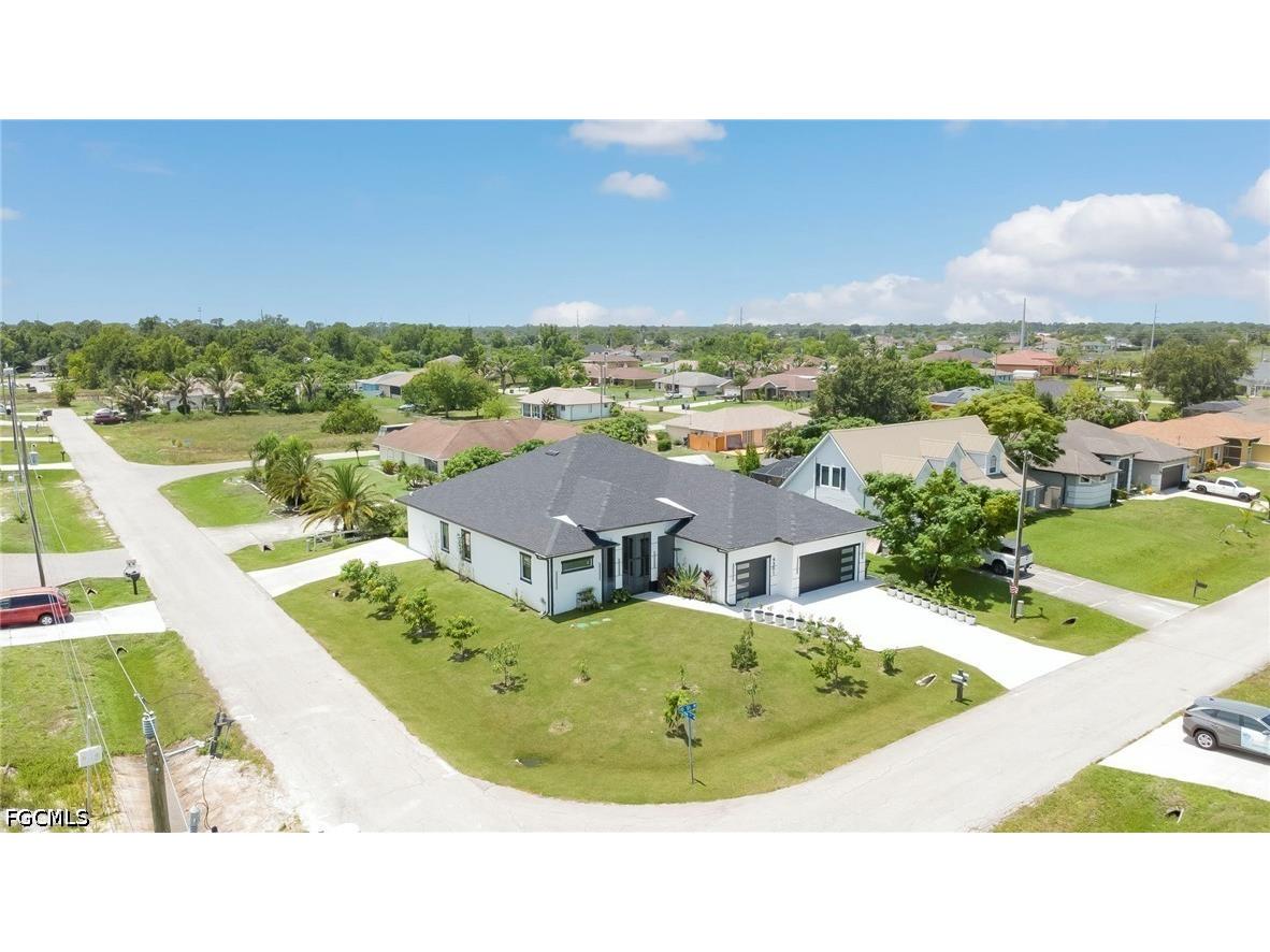 4301 10th Street W Lehigh Acres FL 33971 2026030959 image3