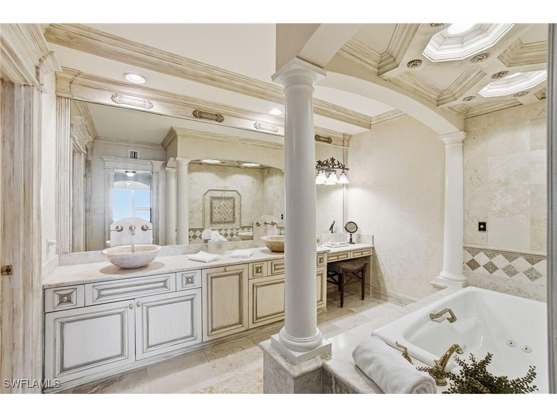 4301 Gulf Shore Boulevard N #1801 Naples FL 34103 226003863 image24