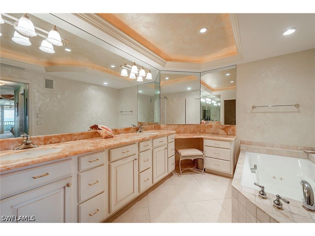 4301 Gulf Shore Boulevard N #1900 Naples FL 34103 226000740 image12