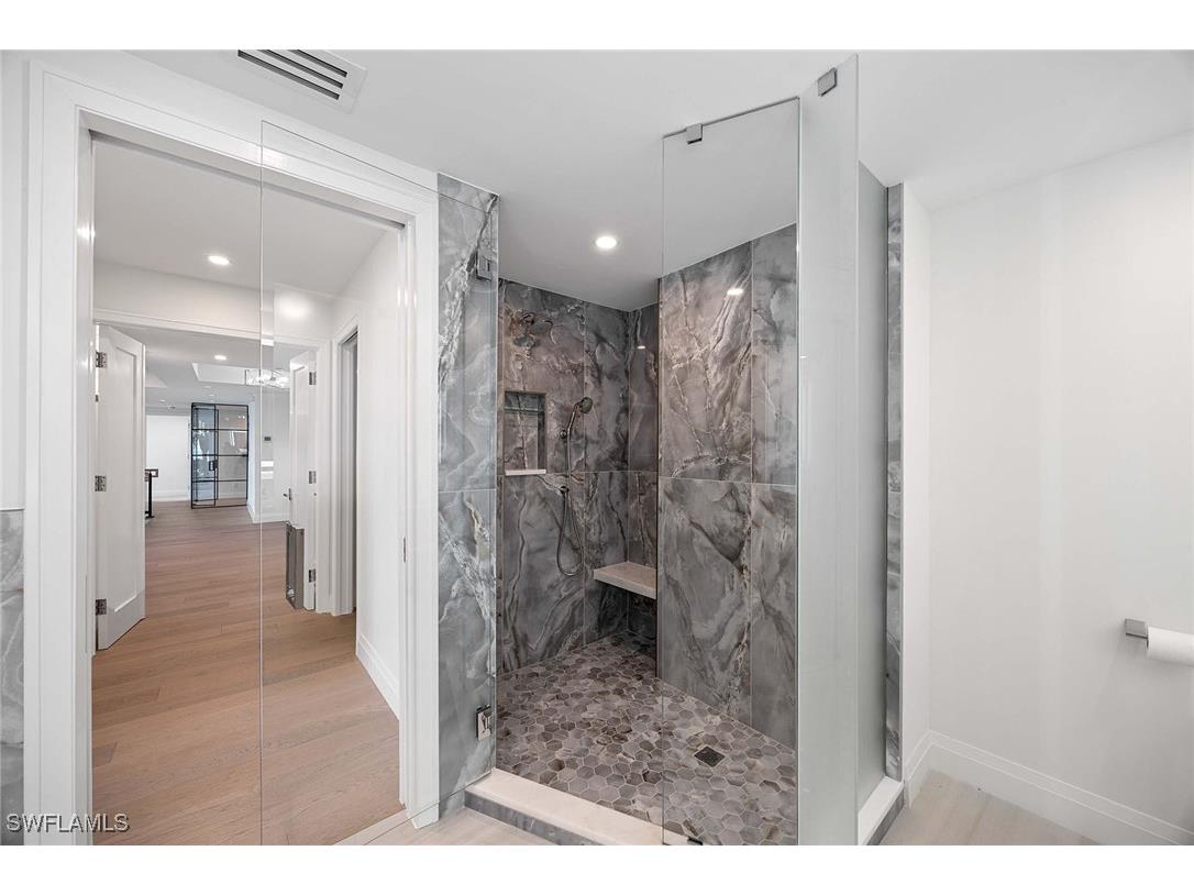 4301 Gulf Shore Boulevard N #202 Naples FL 34103 225073504 image21