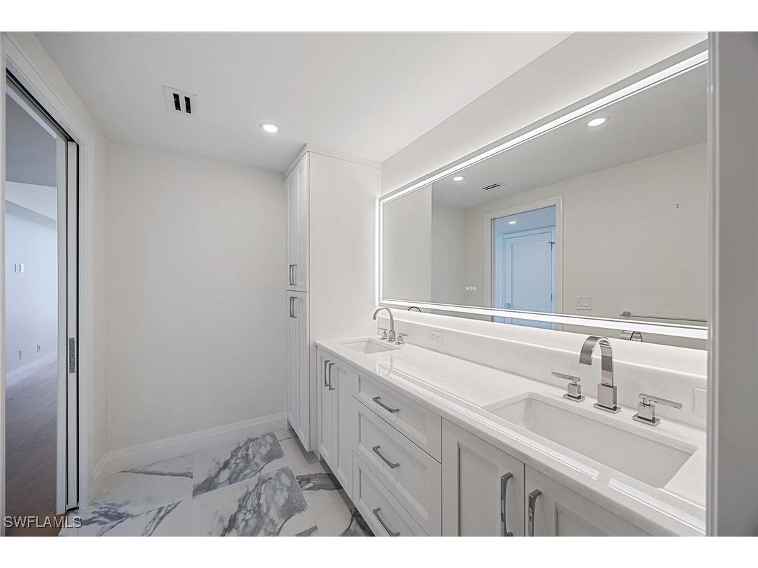 4301 Gulf Shore Boulevard N #202 Naples FL 34103 225073504 image30