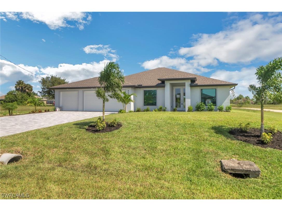4301 NE 21st Court Cape Coral FL 33909 223012519 image1