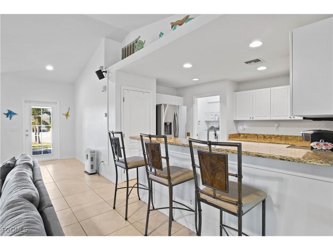 4301 NE 9th Place Cape Coral FL 33909 2025019461 image12