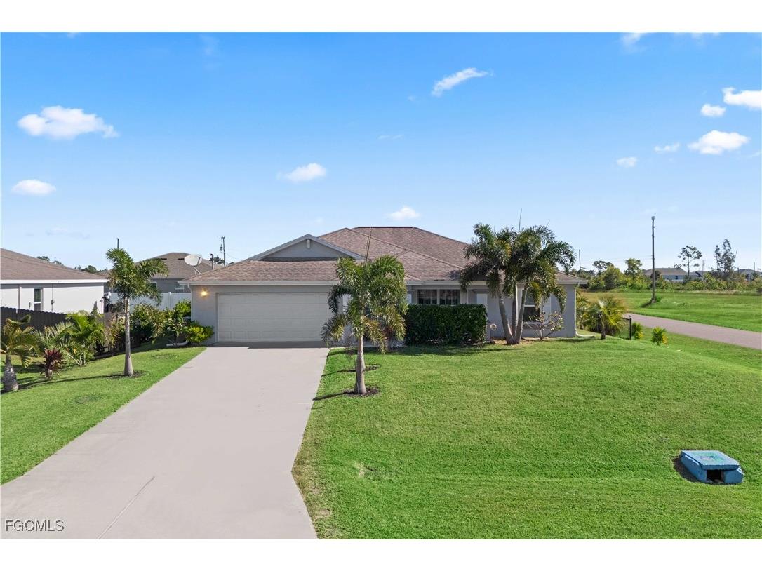 4301 NE 9th Place Cape Coral FL 33909 2025019461 image33