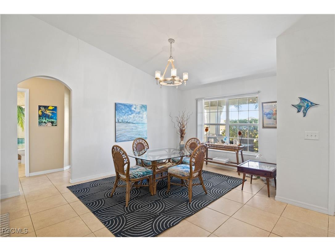 4301 NE 9th Place Cape Coral FL 33909 2025019461 image5