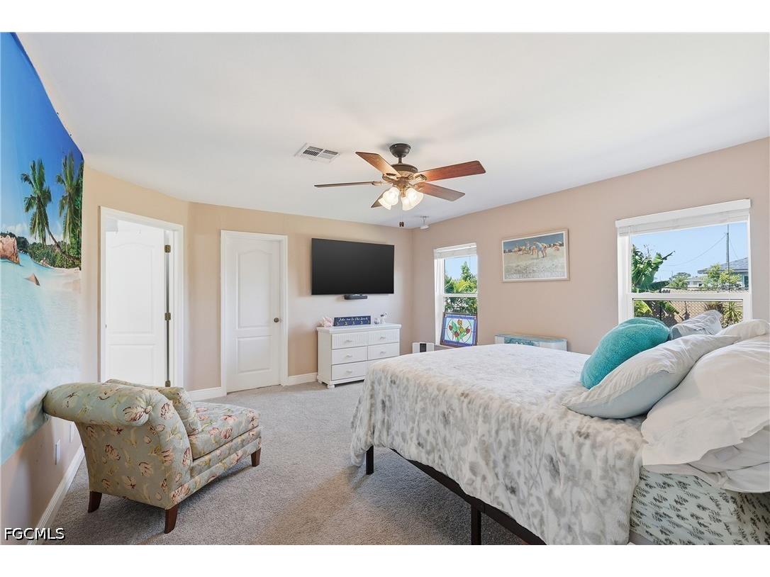 4301 NE 9th Place Cape Coral FL 33909 2026022706 image11