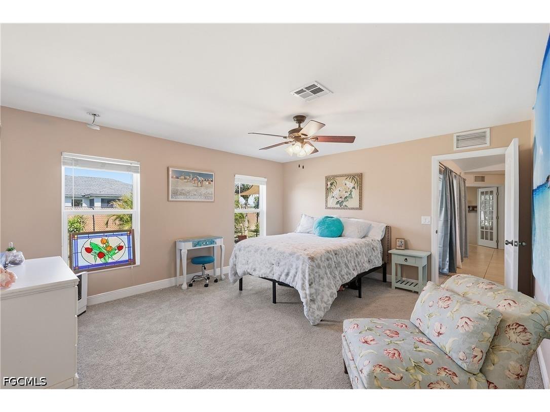 4301 NE 9th Place Cape Coral FL 33909 2026022706 image13