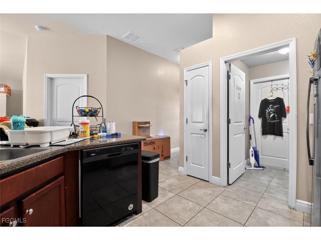 4301 NW 36th Place Cape Coral FL 33993 2025018940 image14