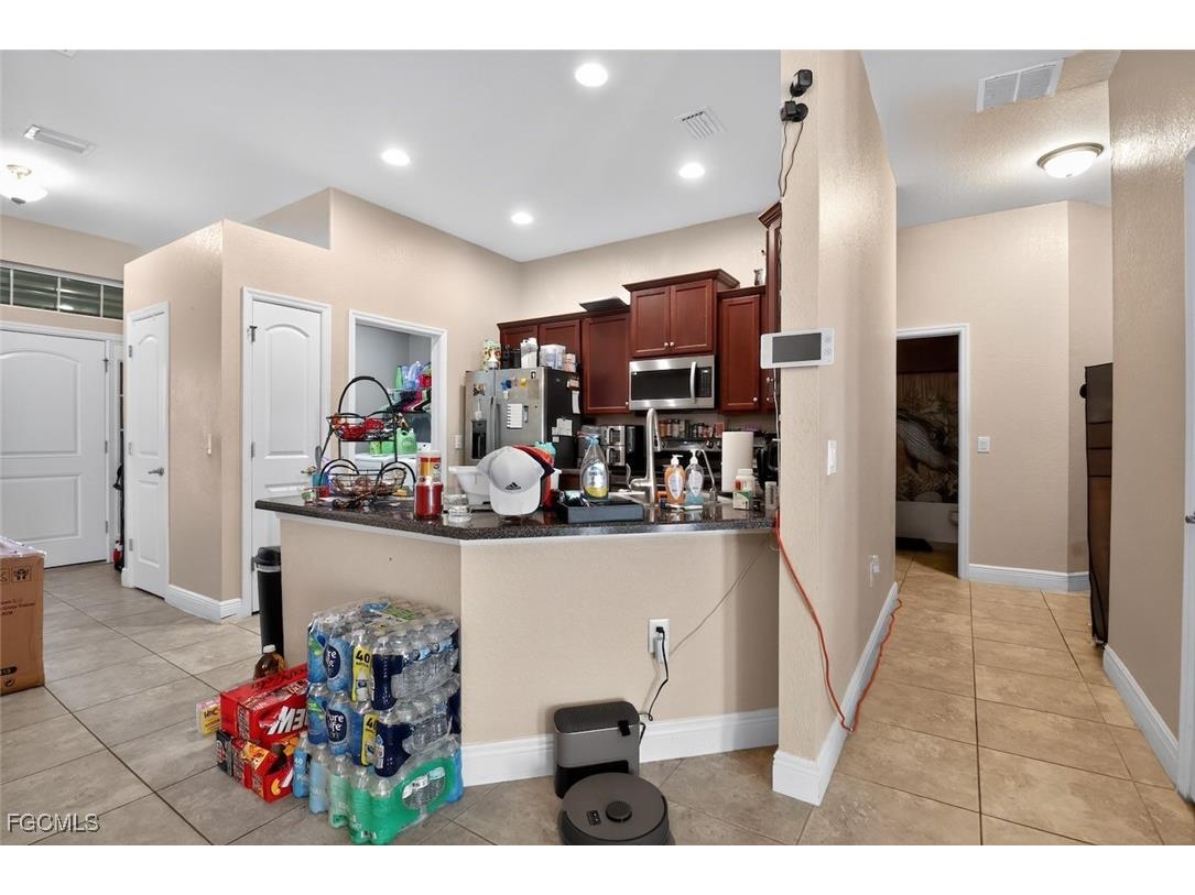 4301 NW 36th Place Cape Coral FL 33993 2025018940 image18