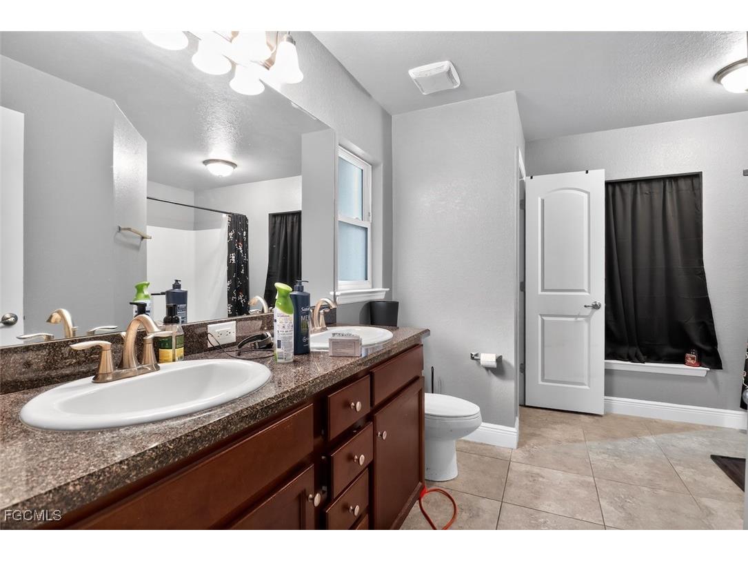 4301 NW 36th Place Cape Coral FL 33993 2025018940 image31