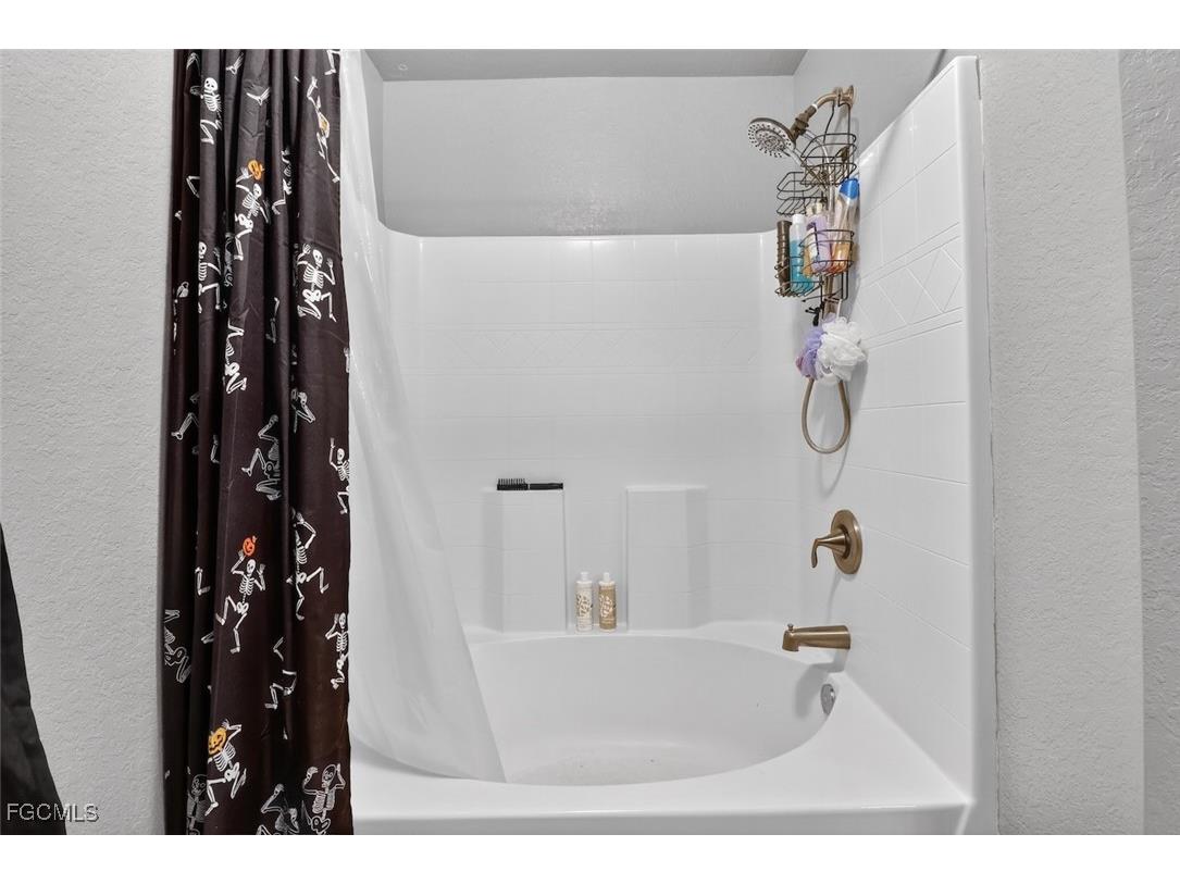 4301 NW 36th Place Cape Coral FL 33993 2025018940 image35