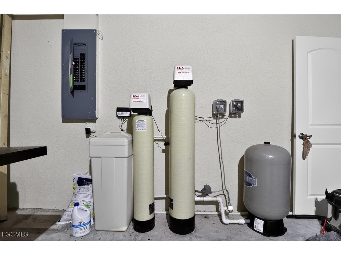 4301 NW 36th Place Cape Coral FL 33993 2025018940 image40