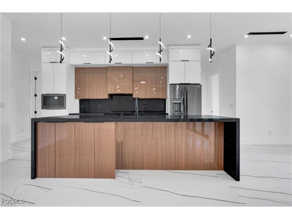 4301 NW 38th Avenue Cape Coral FL 33993 2025023348 image16