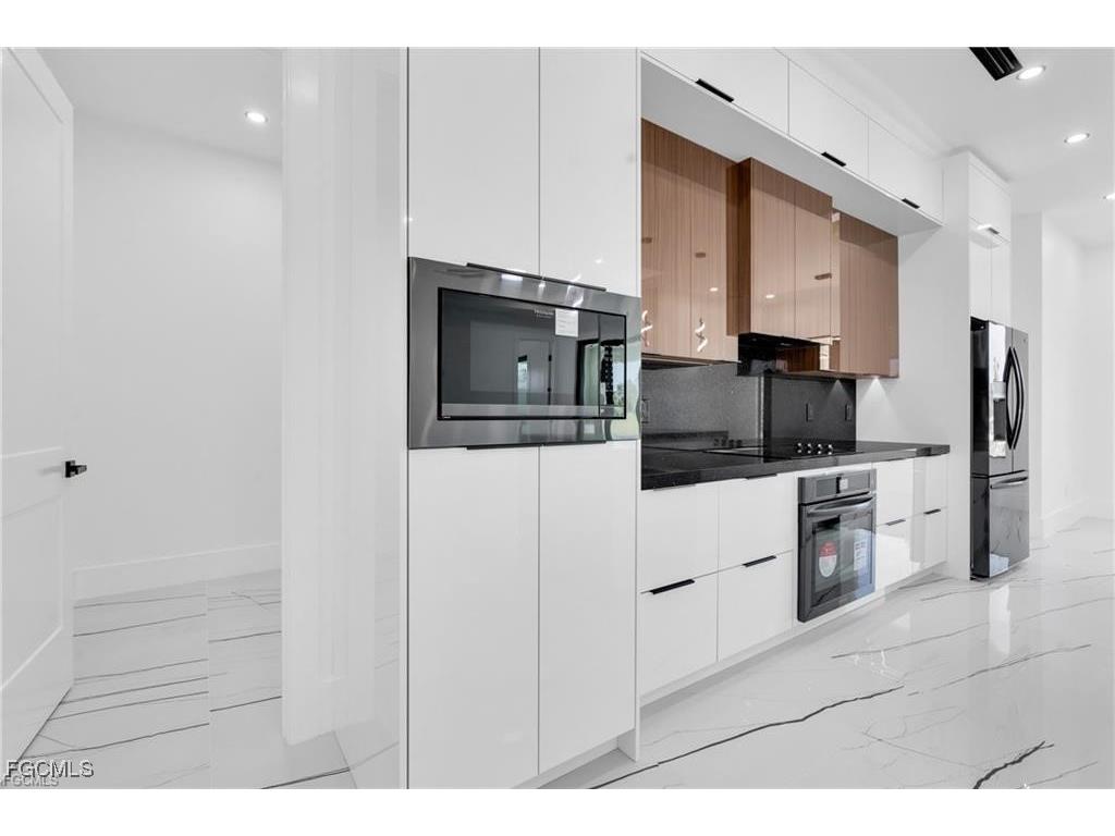 4301 NW 38th Avenue Cape Coral FL 33993 2025023348 image19