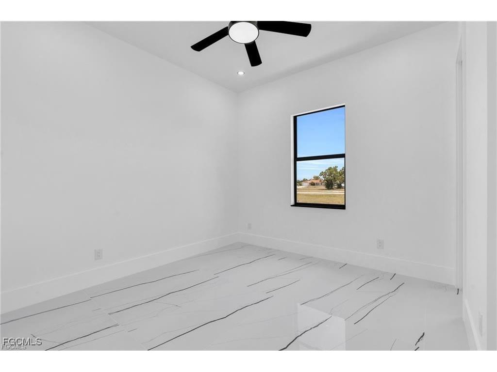 4301 NW 38th Avenue Cape Coral FL 33993 2025023348 image27