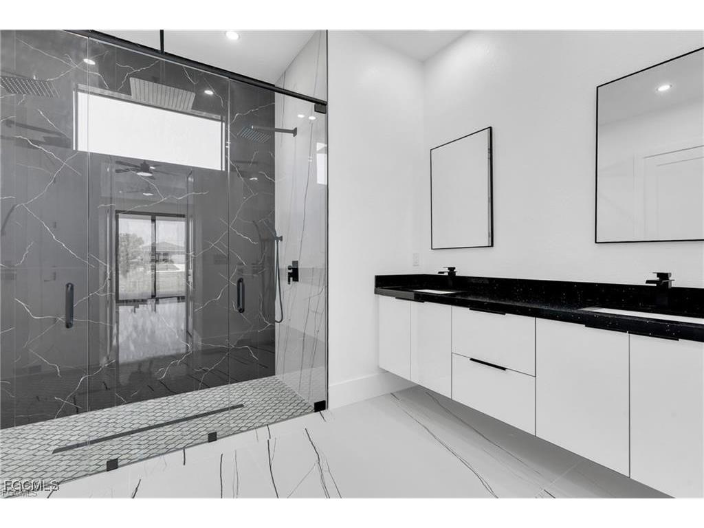 4301 NW 38th Avenue Cape Coral FL 33993 2025023348 image31