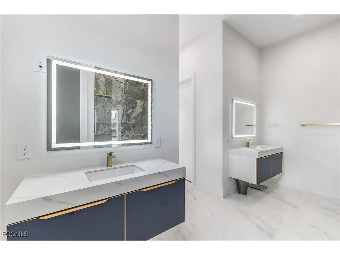 4301 SE 18th Place Cape Coral FL 33904 2025022553 image35