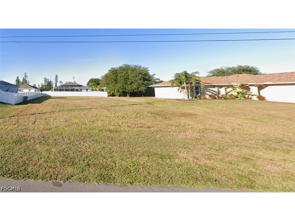 4302 Garden Boulevard Cape Coral FL 33909 2026019034 image2