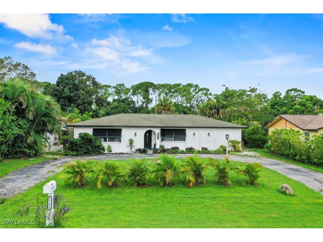 4302 Parrot Avenue Naples FL 34104 225070392 image1