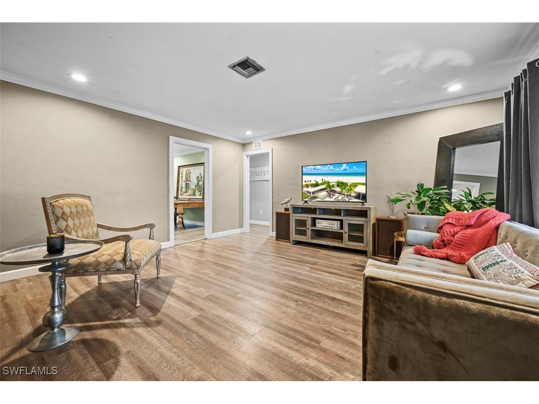 4302 Parrot Avenue Naples FL 34104 225070392 image10