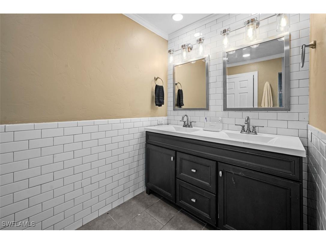 4302 Parrot Avenue Naples FL 34104 225070392 image24