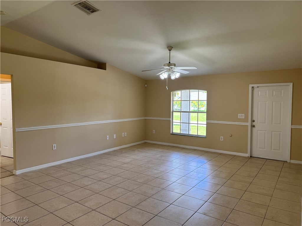 4303 17th Street SW Lehigh Acres FL 33976 2025015598 image2
