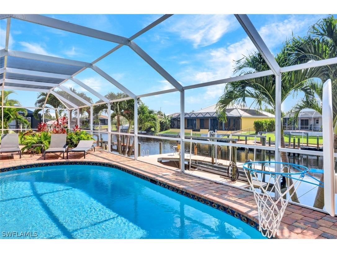 4303 Pelican Boulevard Cape Coral FL 33914 224045312 image1