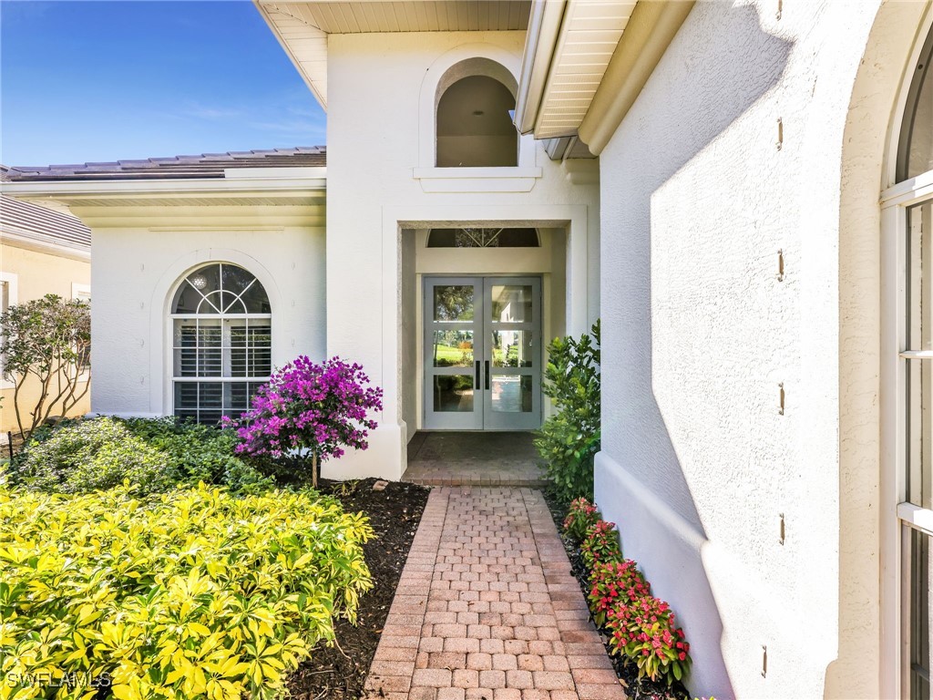4304 Kensington High Street Naples FL 34105 226003142 image1