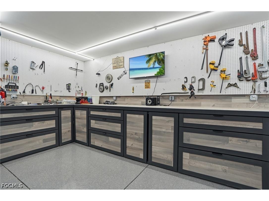 4304 NE 23rd Place Cape Coral FL 33909 2026023116 image28