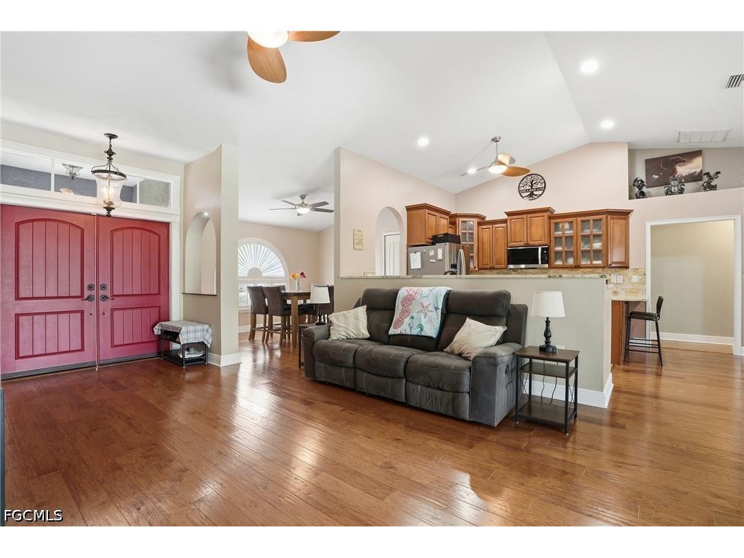 4304 NE 23rd Place Cape Coral FL 33909 2026023116 image8
