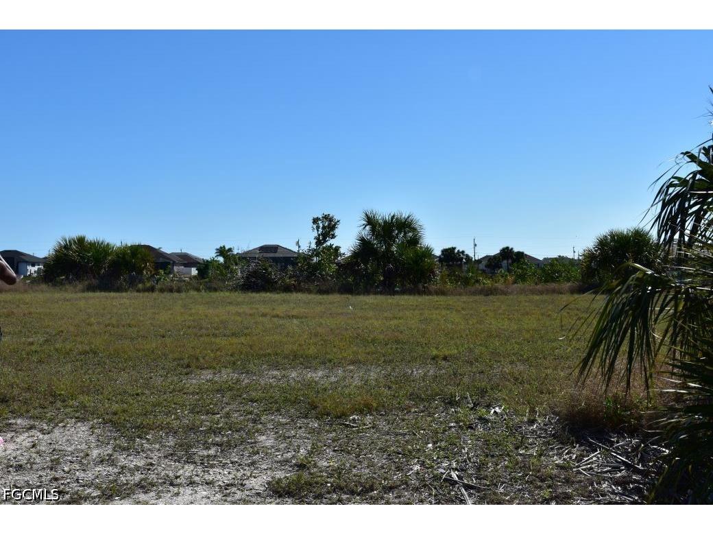 4304 NW 36th Street Cape Coral FL 33993 2026018688 image1