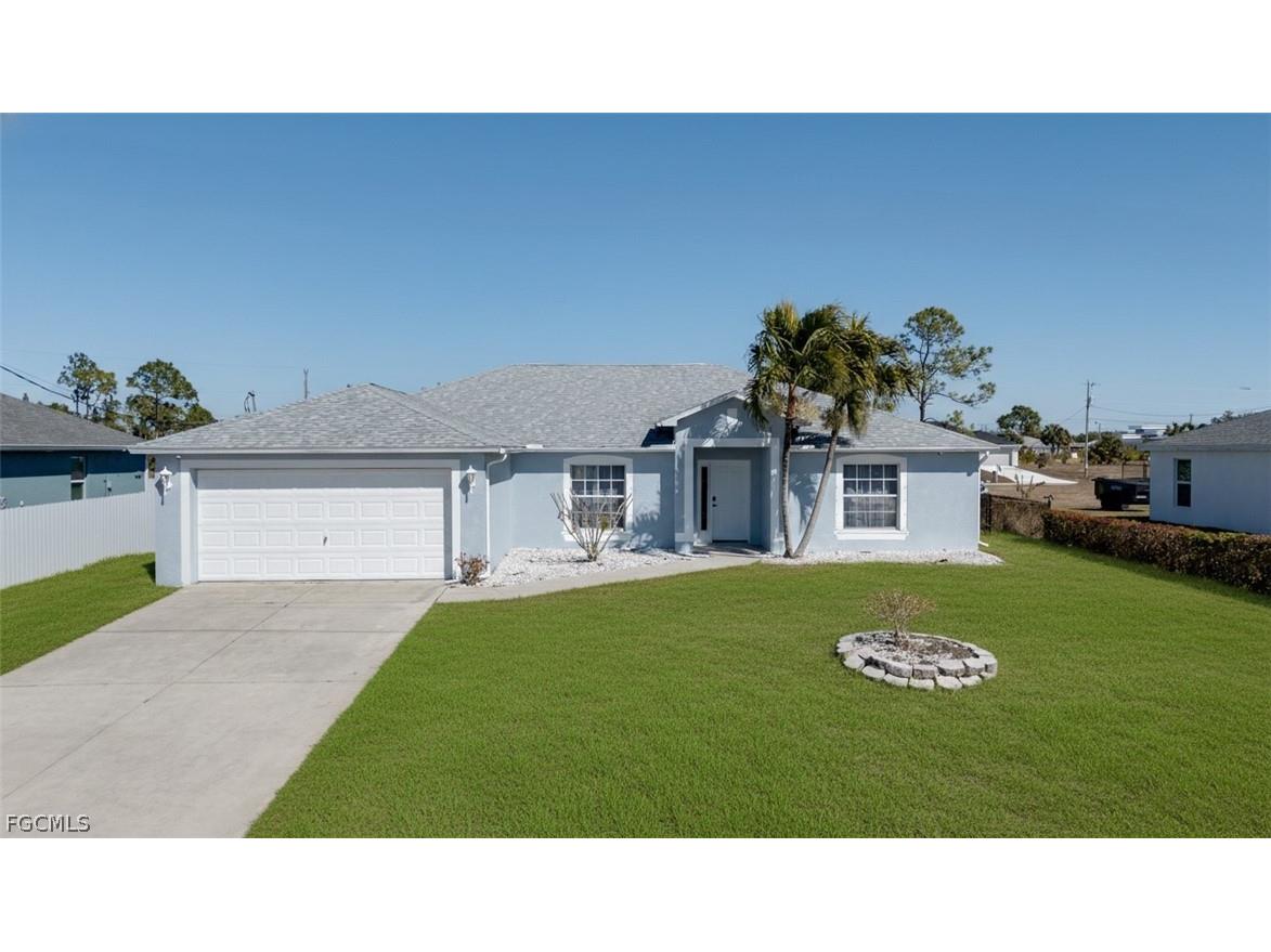 4305 NE 20th Place Cape Coral FL 33909 2025008530 image1