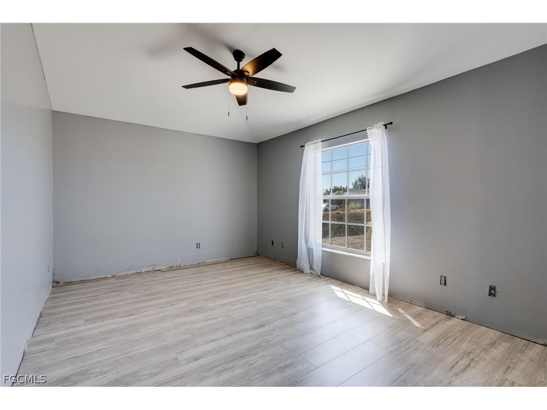 4305 NE 20th Place Cape Coral FL 33909 2025008530 image10
