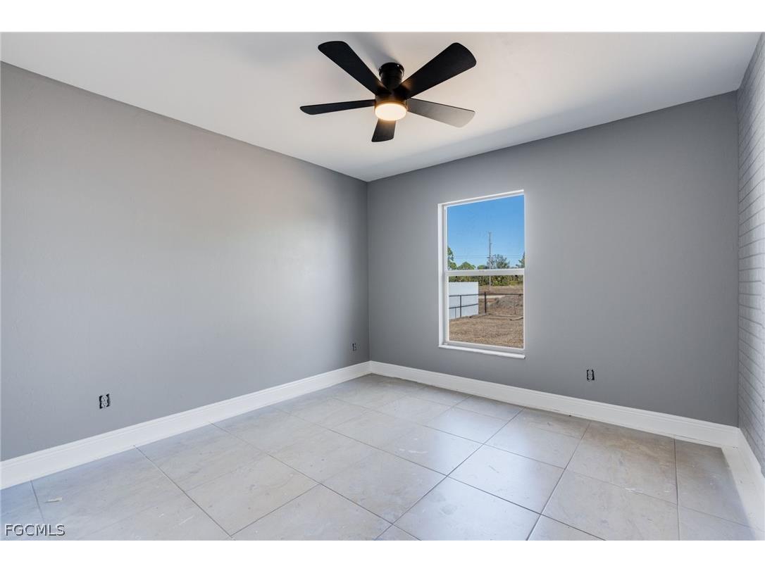 4305 NE 20th Place Cape Coral FL 33909 2025008530 image15