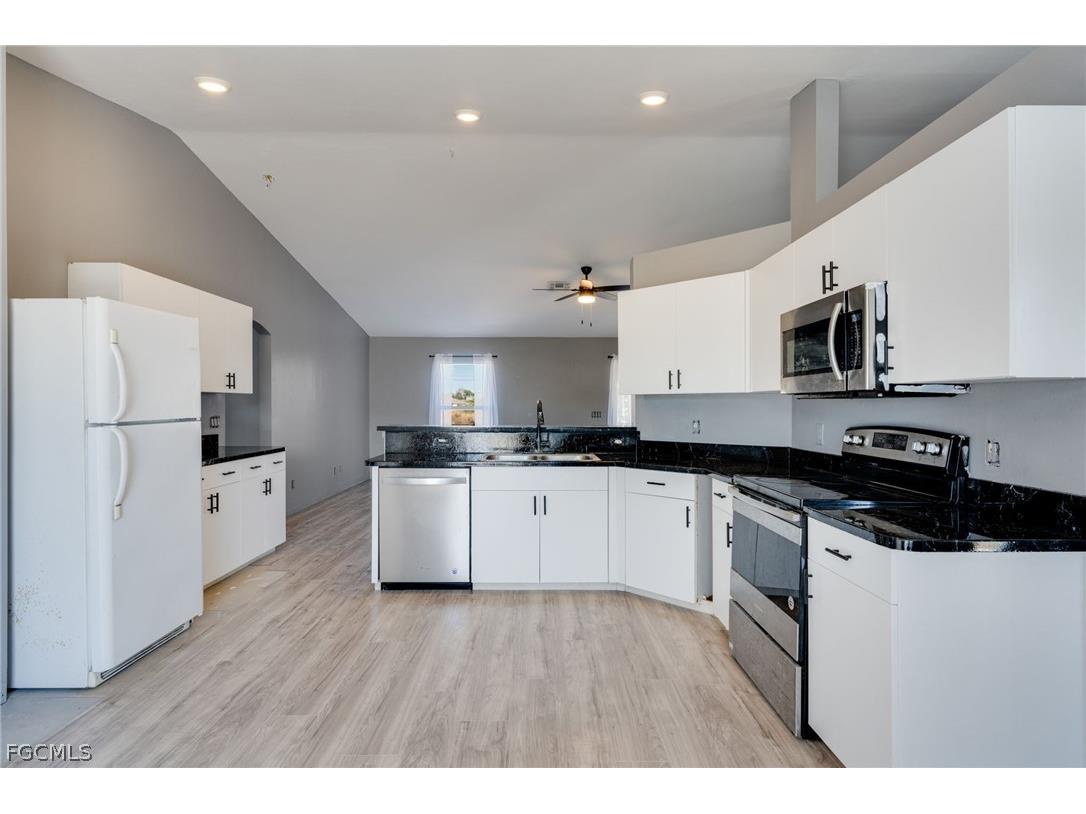 4305 NE 20th Place Cape Coral FL 33909 2025008530 image2
