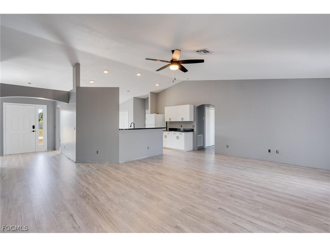 4305 NE 20th Place Cape Coral FL 33909 2025008530 image9