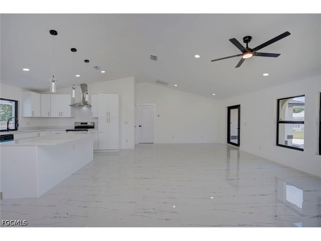 4305 SW 1st Avenue Cape Coral FL 33914 2026015409 image3