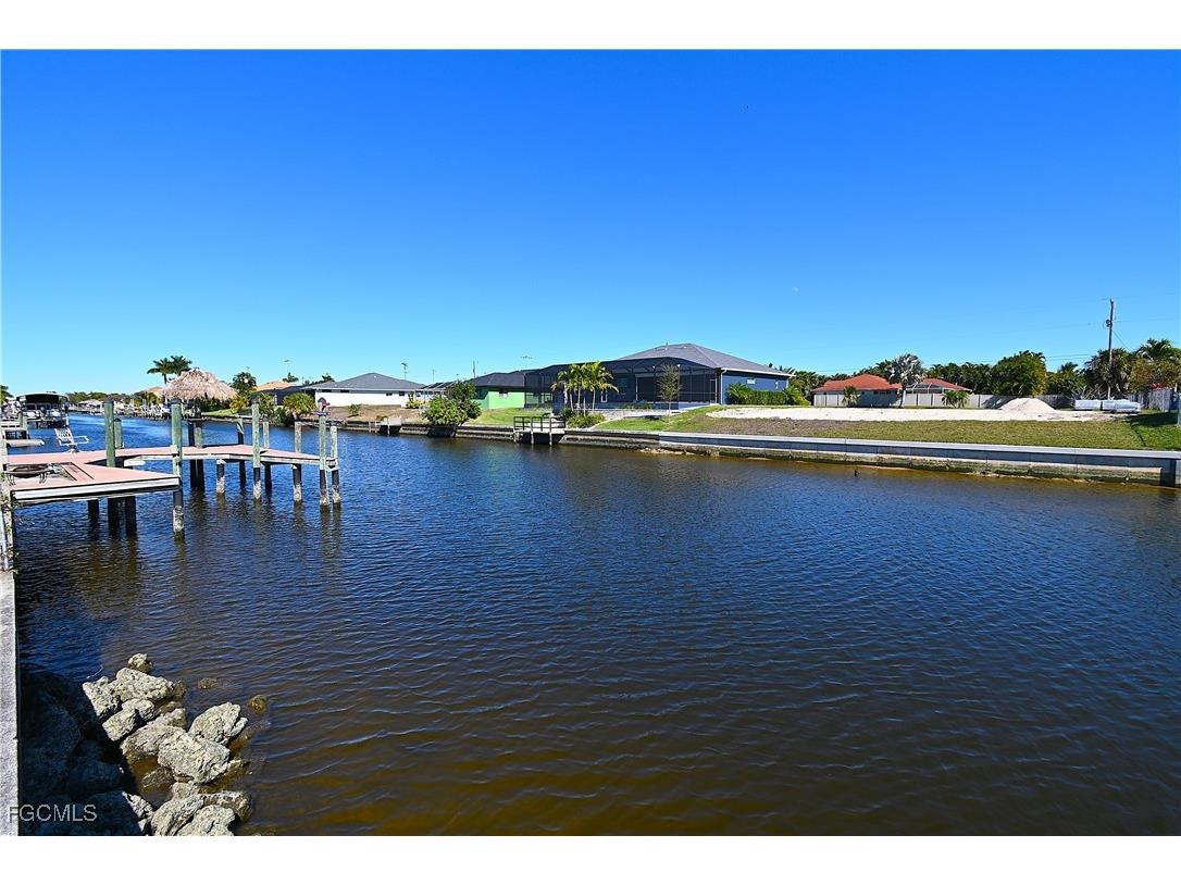 4305 SW 5th Place Cape Coral FL 33914 2026004822 image1