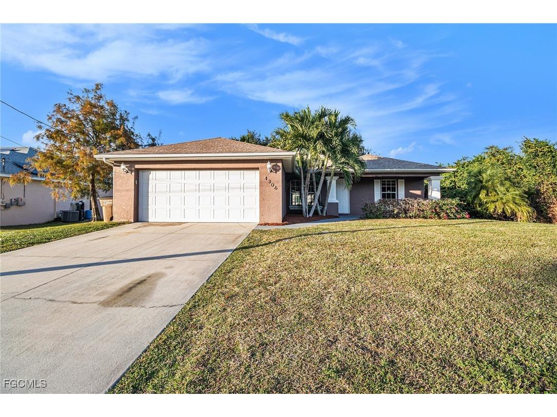 4306 14th Street SW Lehigh Acres FL 33976 2025025936 image1