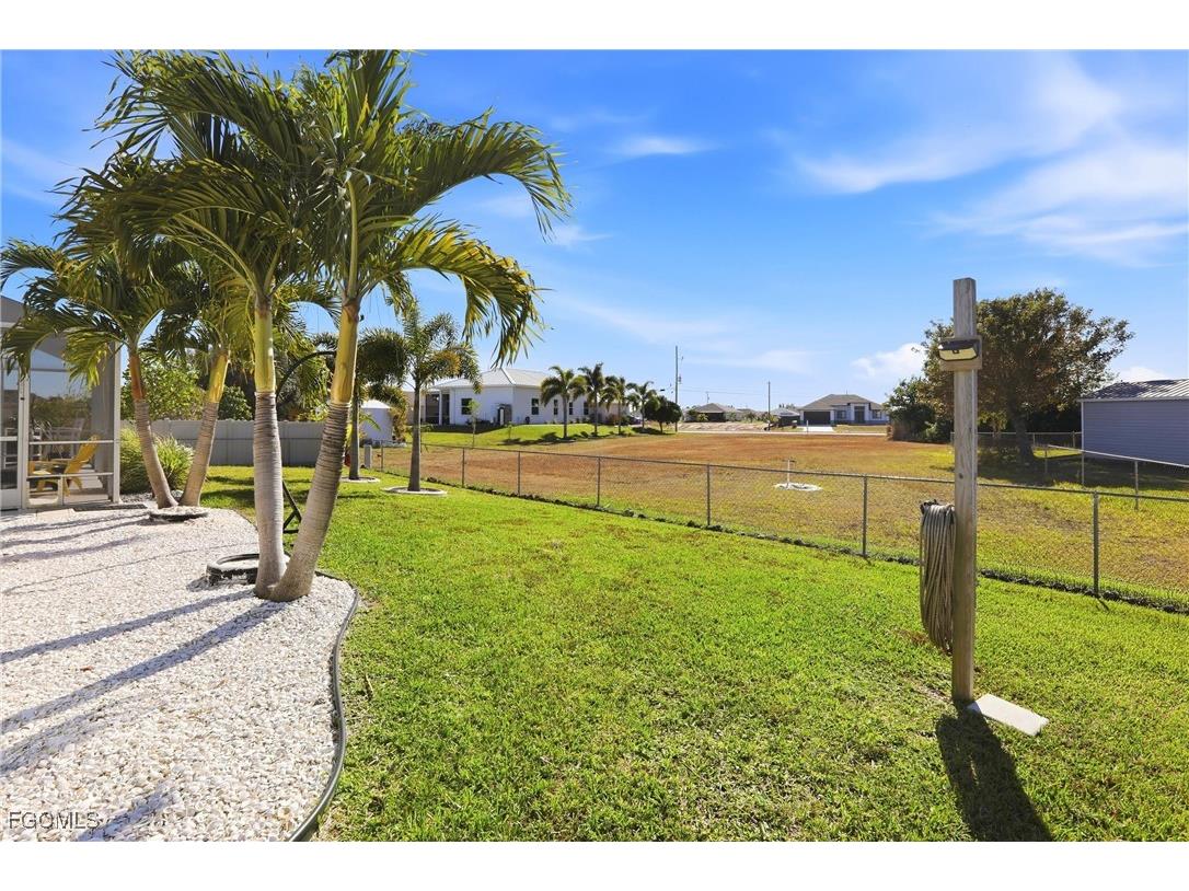 4306 NE 20th Place Cape Coral FL 33909 2026006026 image32