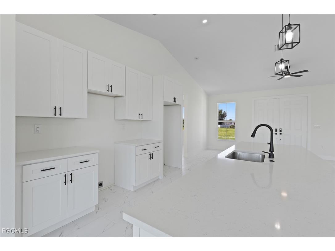 4306 NW 35th Street Cape Coral FL 33993 2025008447 image11