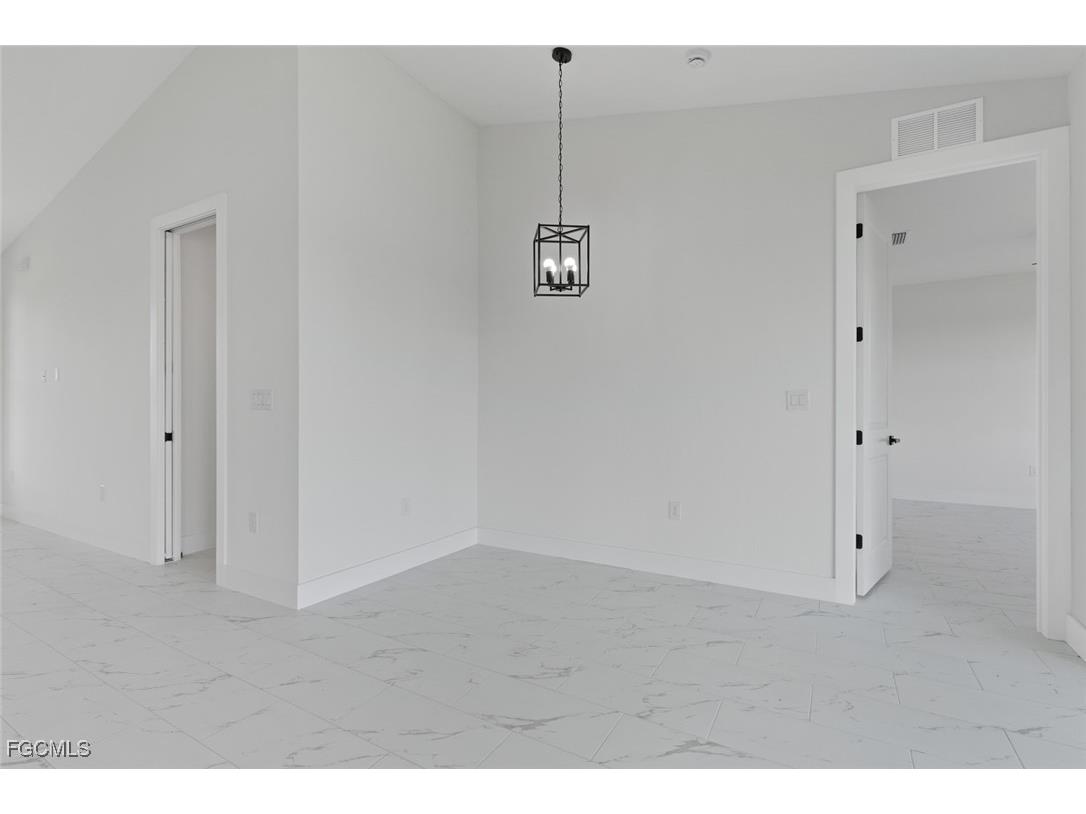 4306 NW 35th Street Cape Coral FL 33993 2025008447 image12