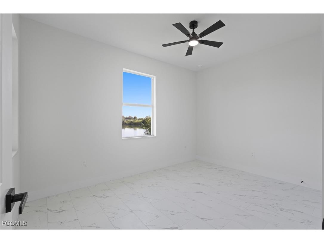 4306 NW 35th Street Cape Coral FL 33993 2025008447 image20