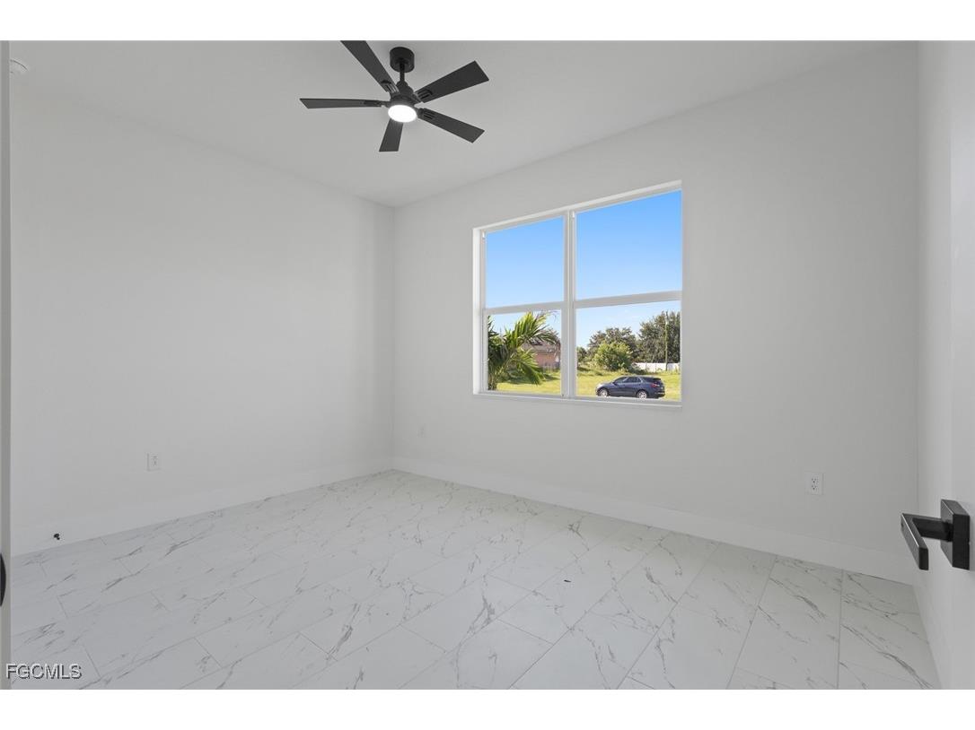 4306 NW 35th Street Cape Coral FL 33993 2025008447 image21