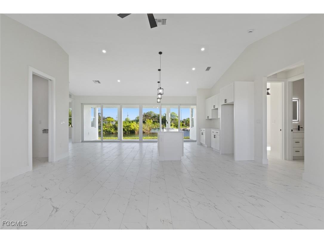 4306 NW 35th Street Cape Coral FL 33993 2025008447 image4