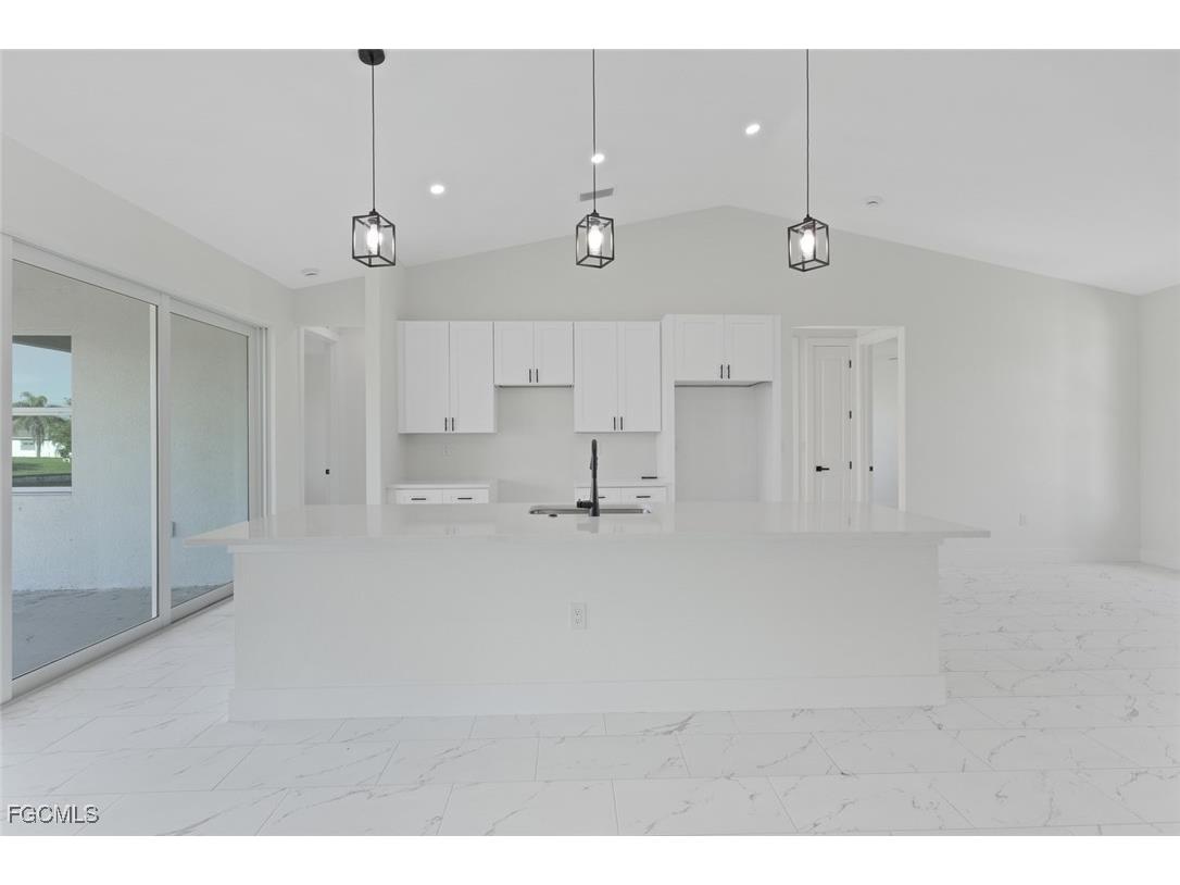 4306 NW 35th Street Cape Coral FL 33993 2025008447 image9