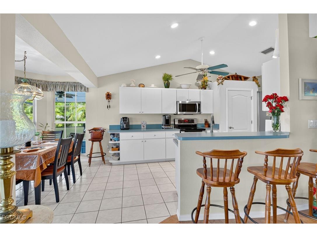 4306 SW 3rd Avenue Cape Coral FL 33914 2025016388 image10