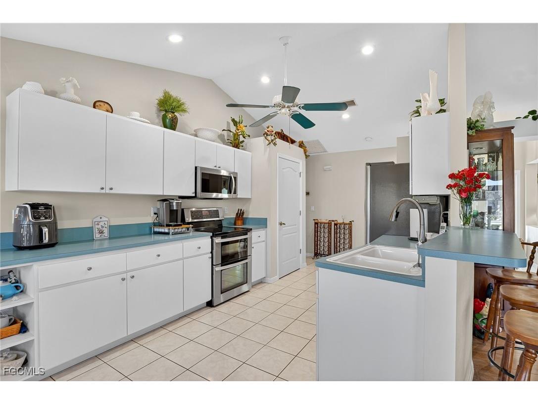 4306 SW 3rd Avenue Cape Coral FL 33914 2025016388 image11