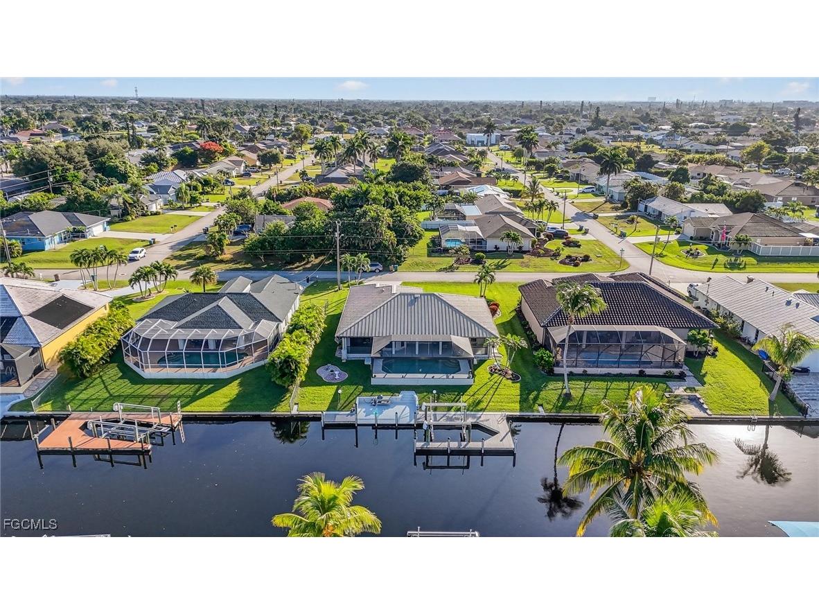 4306 SW 3rd Avenue Cape Coral FL 33914 2025016388 image37