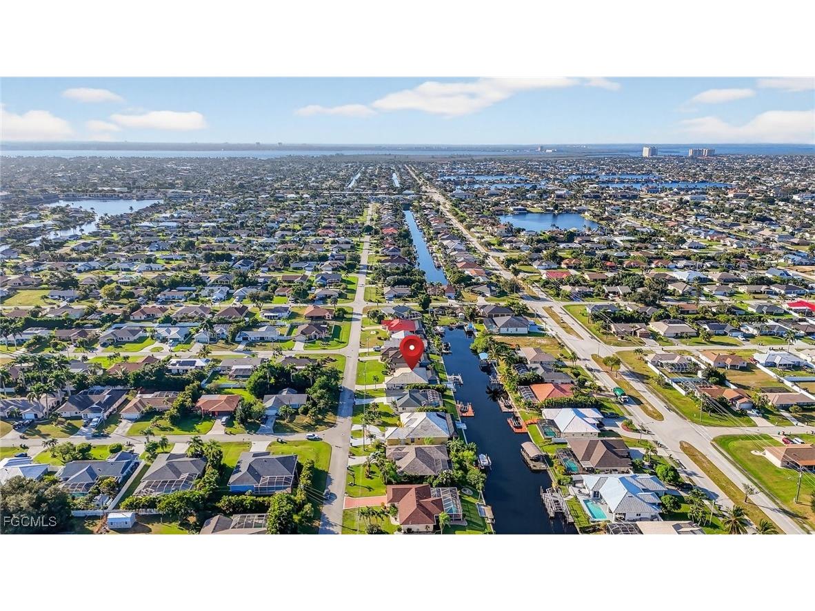 4306 SW 3rd Avenue Cape Coral FL 33914 2025016388 image38